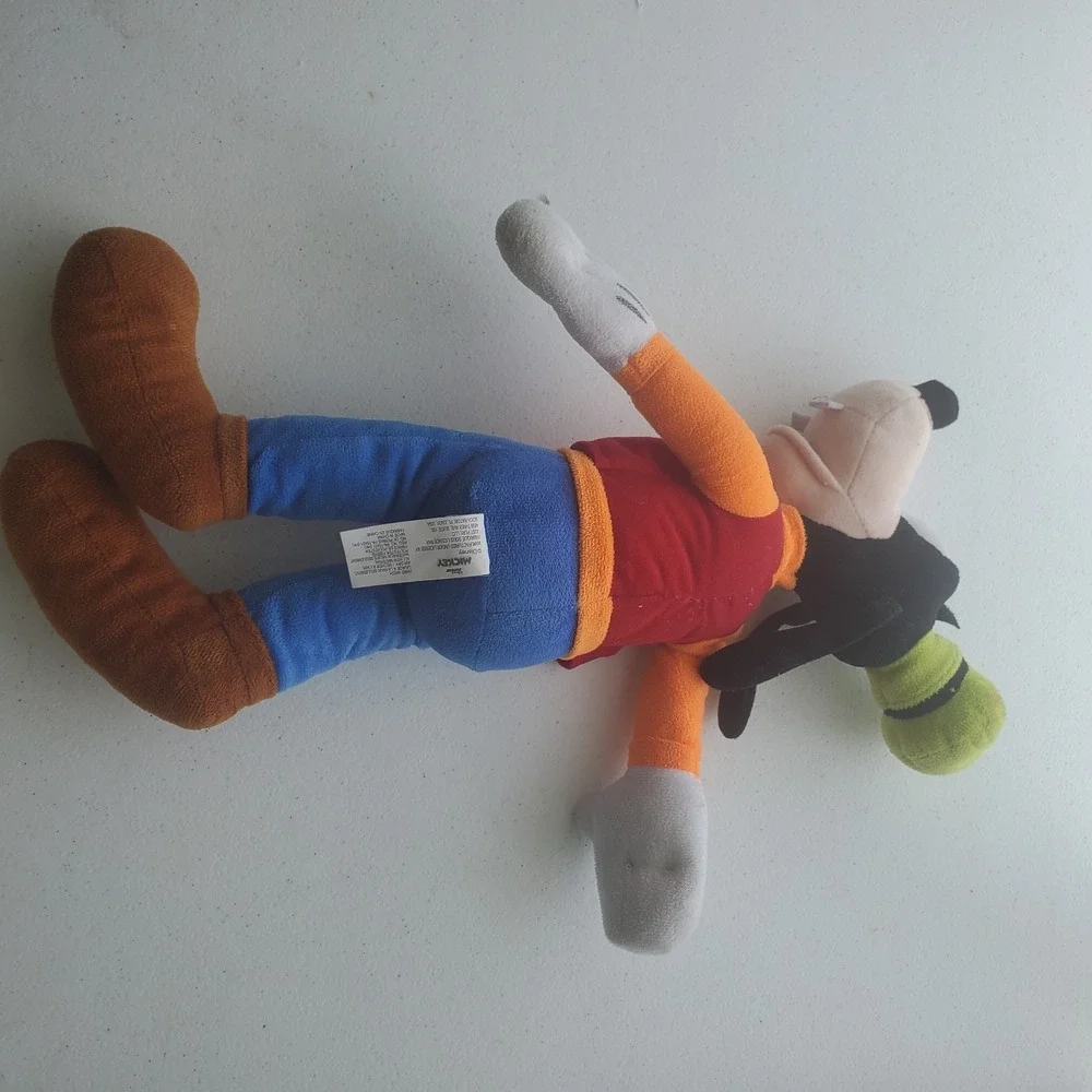 Disney Goofy Doo 17-inch Plush, Play Only‎ Red Blue